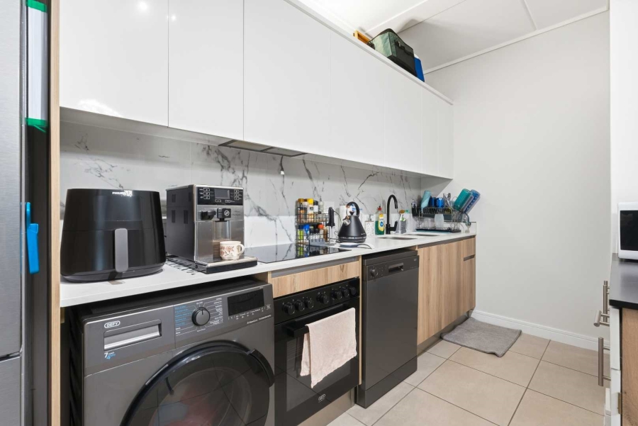 1 Bedroom Property for Sale in Parklands Western Cape
